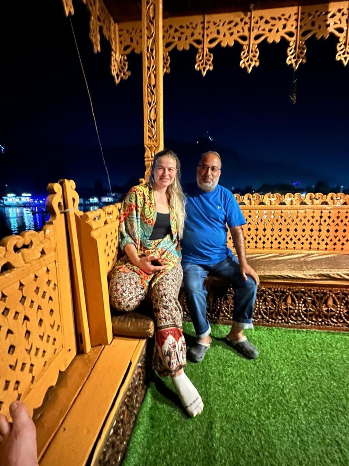 Mossess Group Of Houseboats Hotel Srīnagar Exterior foto